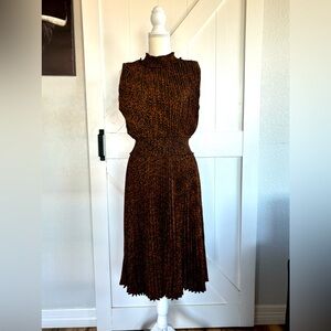 Nannette long pleated sleeveless dress with full slip NWOT